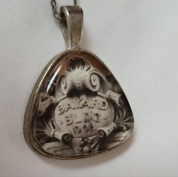 Silver and Glass Vintage-inspired Owl Pendant Necklace by damselfly, NWT - Picture 5 of 7